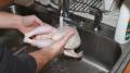 تحذير صحي من غسل اللحوم والدجاج قبل الطهي 